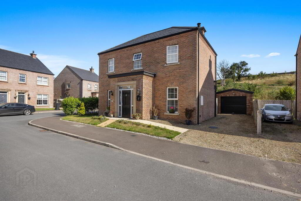 39 Moss Lane, Ballynahinch, BT24 8FE