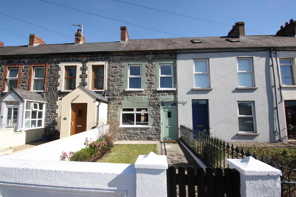 9 Belfast Road, Ballynahinch, BT24 8DZ