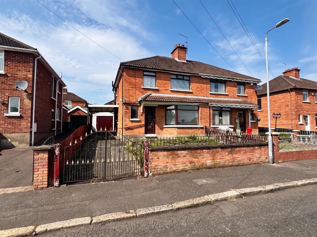 13 Lyndhurst Drive, Belfast, BT13 3PA