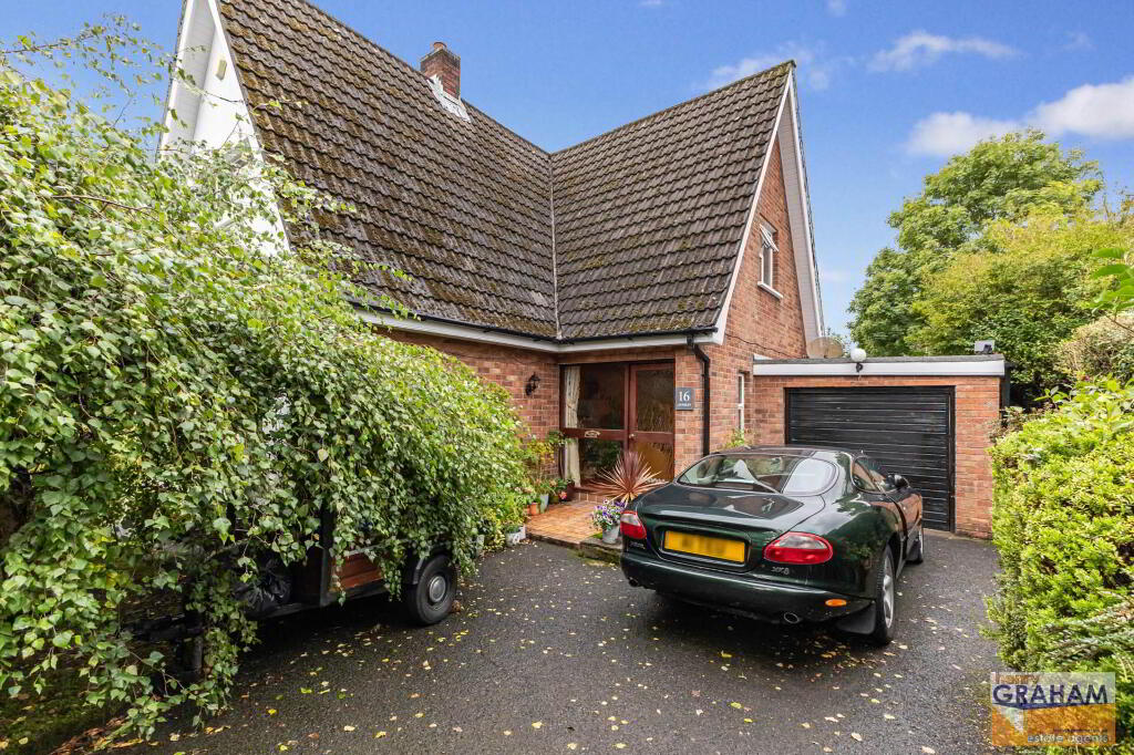16 Coolsara Park, Lisburn, BT28 3BG