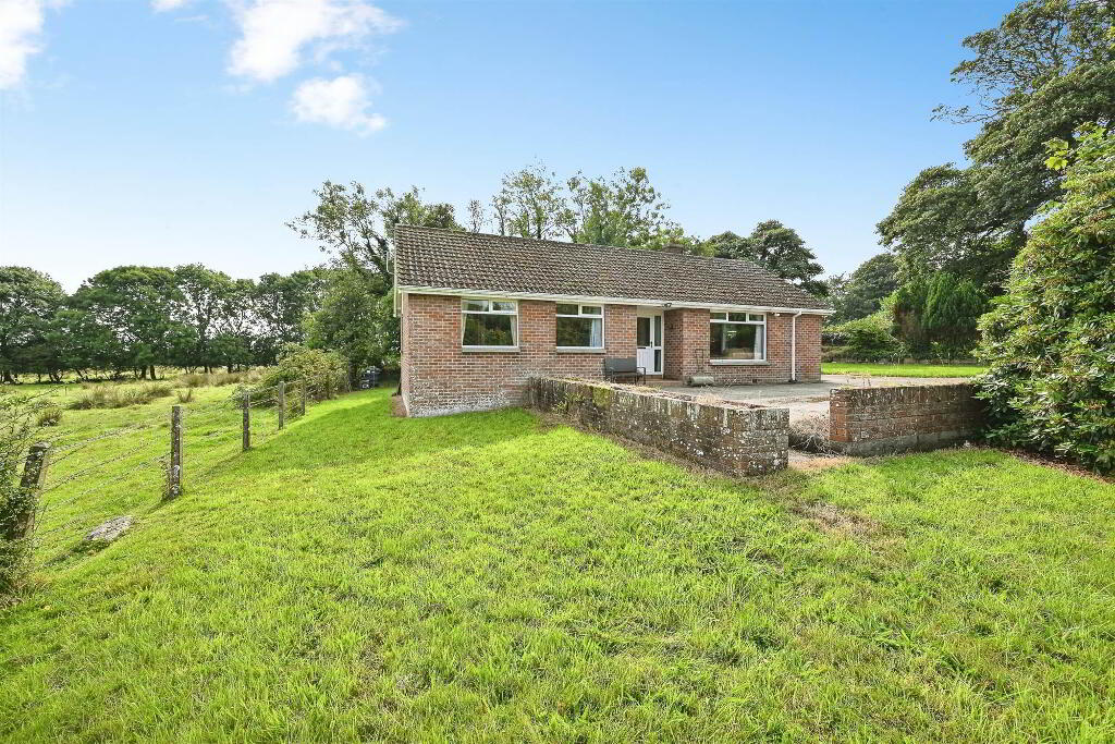 9 Ballygilbert Road, Downpatrick, BT30 8LH