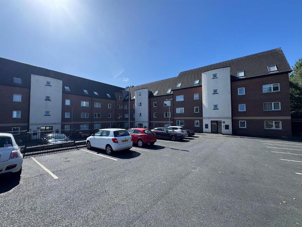 3 Glenmount Manor, Church Road, Newtownabbey, BT36 7RH