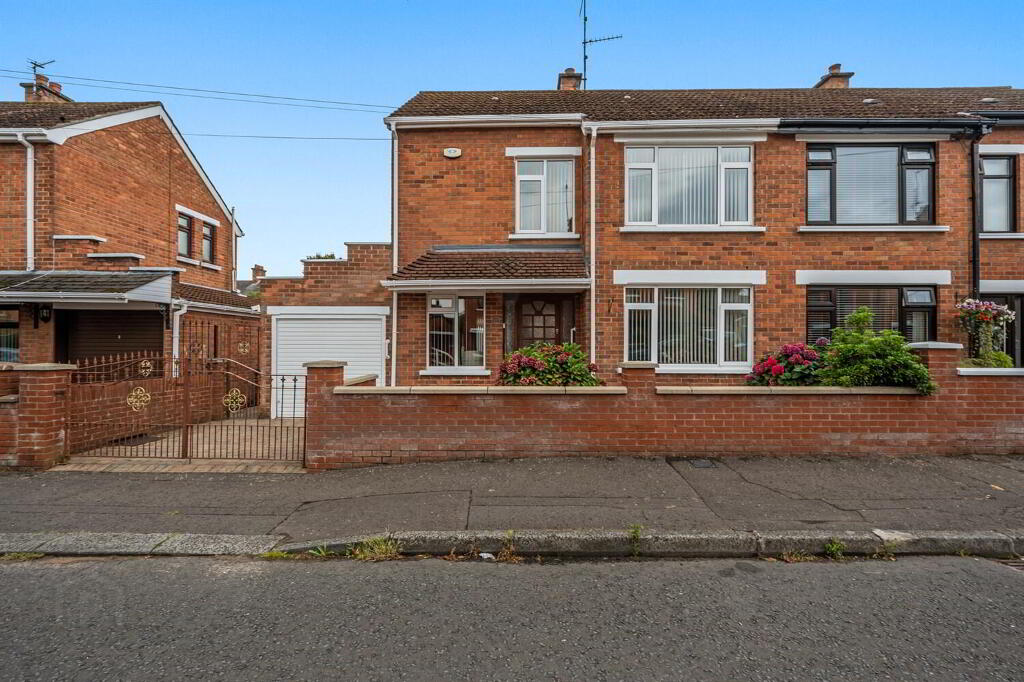 33 La Salle Park, Falls Road, Belfast, BT12 6DL