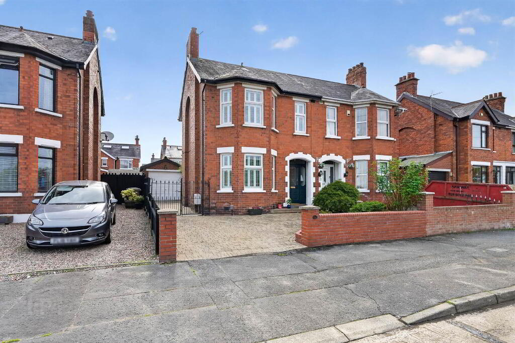 62 Ladas Drive, Belfast, BT6 9FT