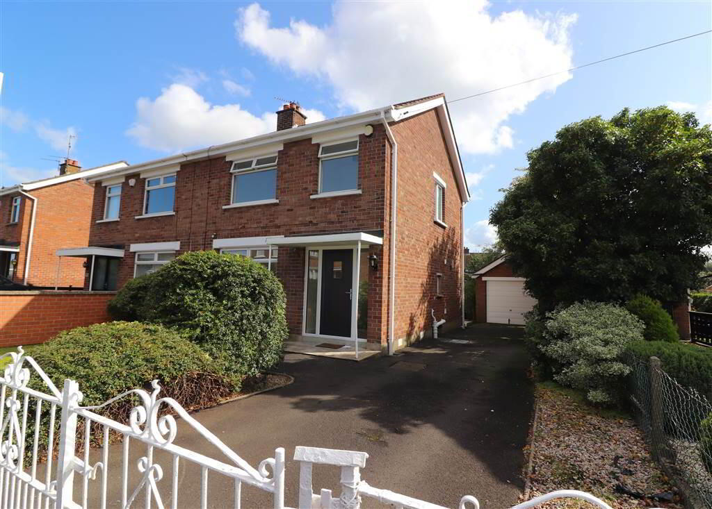 19 Cloverhill Avenue, Saintfield Road, Lisburn, BT27 5HW