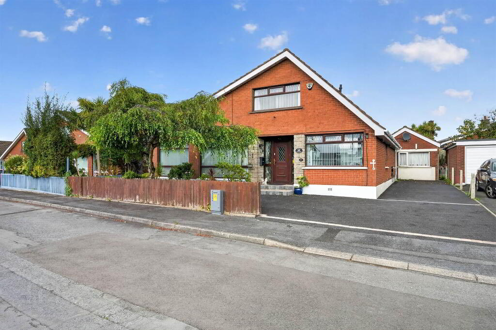 4 Silverbirch Avenue, Bangor, BT19 6EJ