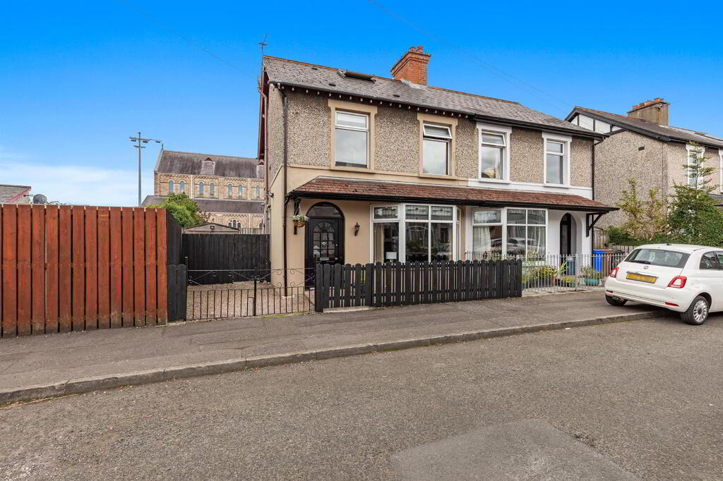 2 Kerrsland Parade, Belfast, BT5 6EP