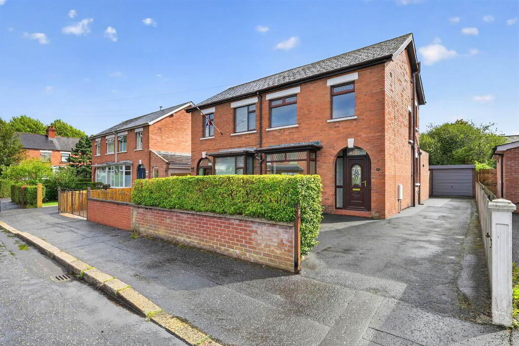8 Blenheim Drive, Belfast, BT6 9GB
