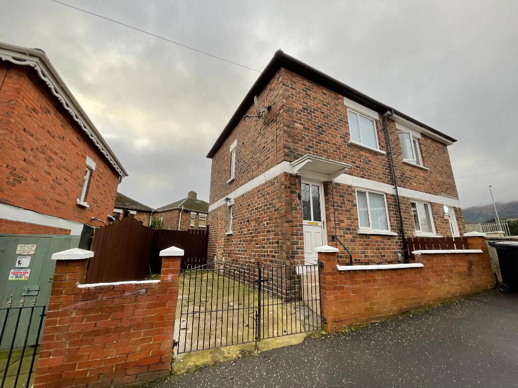 2 Bedroom Terraced in BT13 3FJ