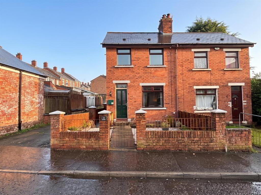 3 Glenside Drive, Belfast, BT14 8AG
