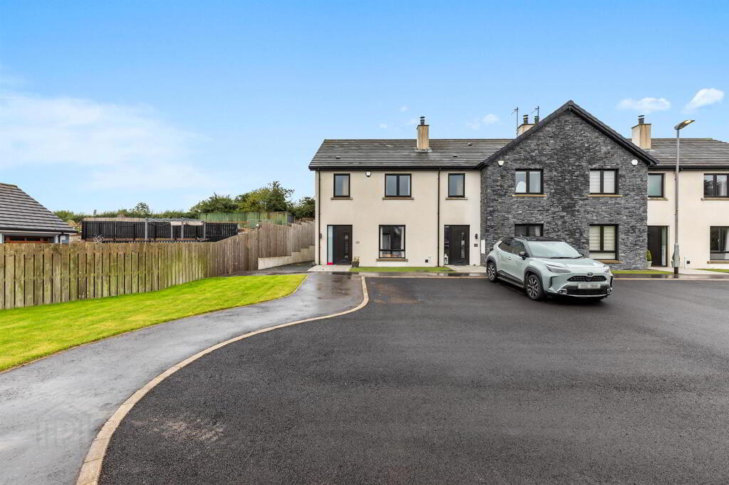 44 Dundrum Road, Dromara, Dromore, BT25 2JH