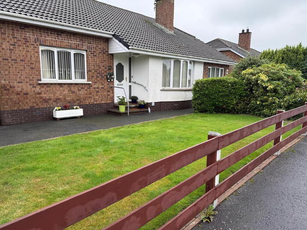 102 Kinedale Park, Ballynahinch, BT24 8YS