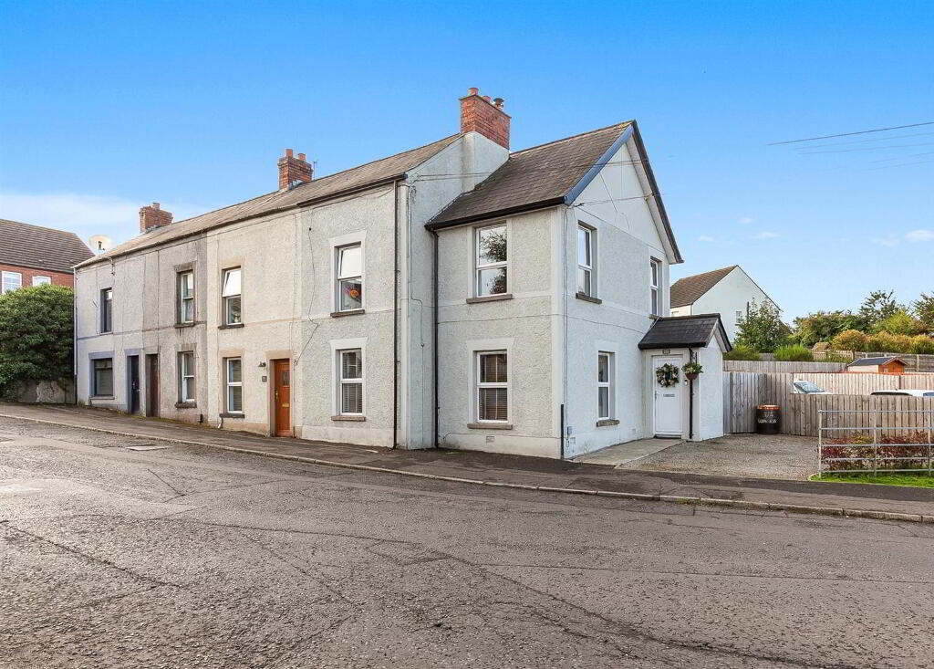 102 Ballynure Road, Ballyclare, BT39 9AQ