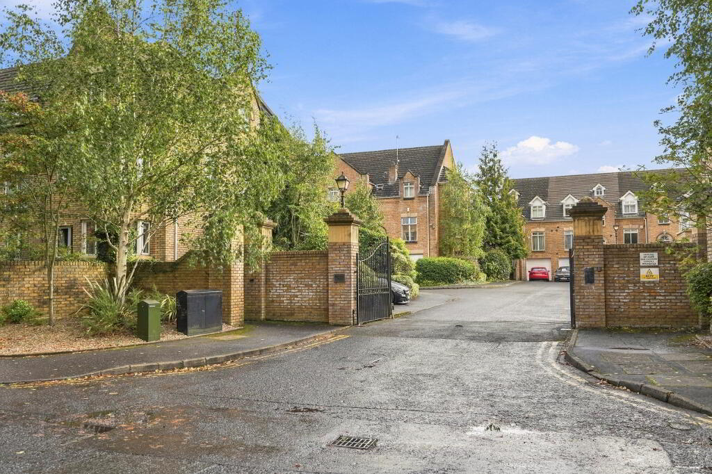 27 Belvedere Manor, Windsor Park, Belfast, BT9 6FT
