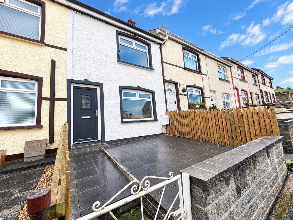 2 Bedroom Terraced in BT43 5EX