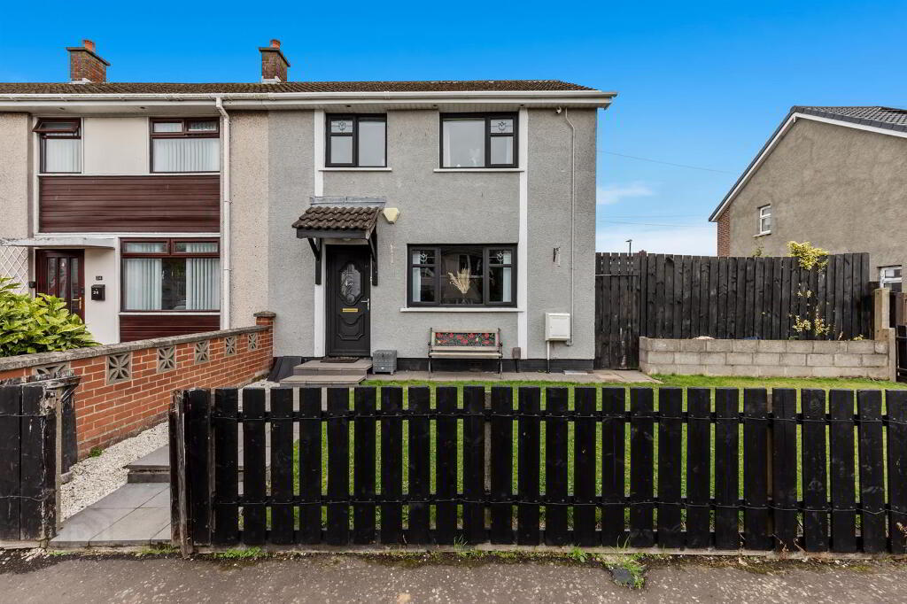 26 Campsie Park, Dundonald, Belfast, BT16 2SF