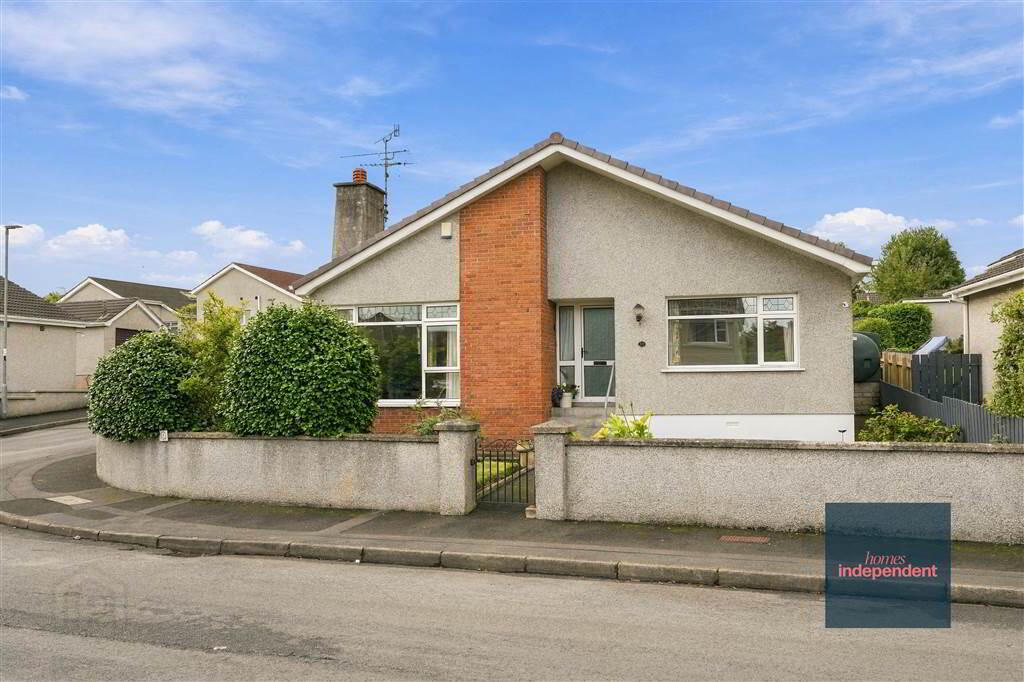 4 Bedroom Bungalow in BT42 2EE