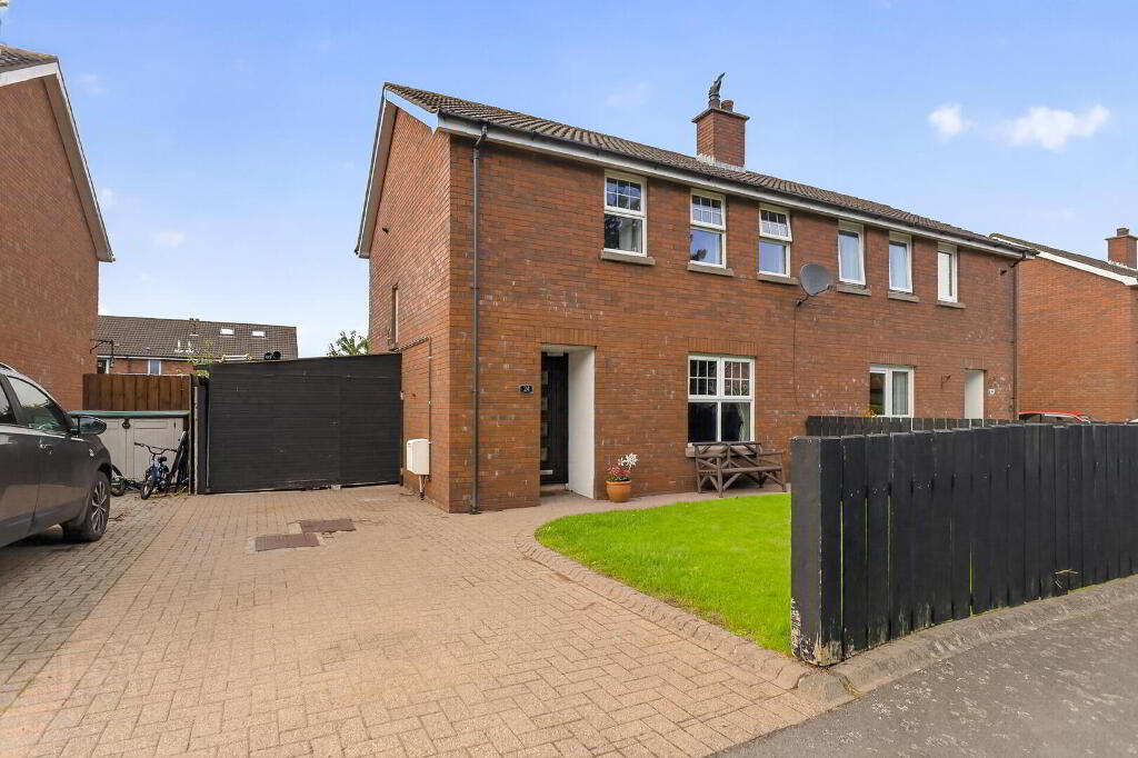 24 Straiddorn Green, Comber, Newtownards, BT23 5DQ