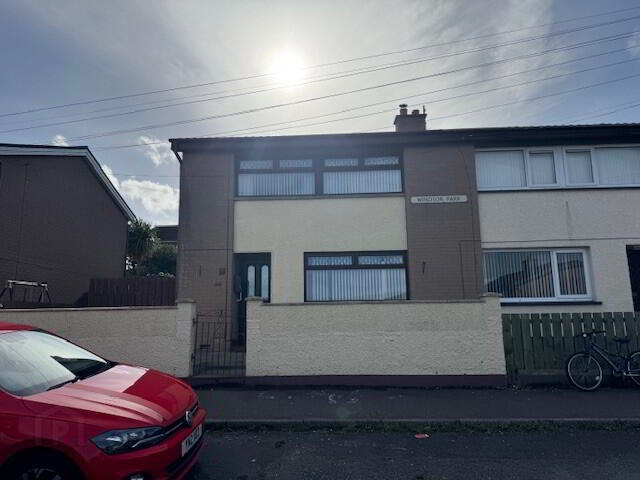 Photograph 1,  9 Windsor Park