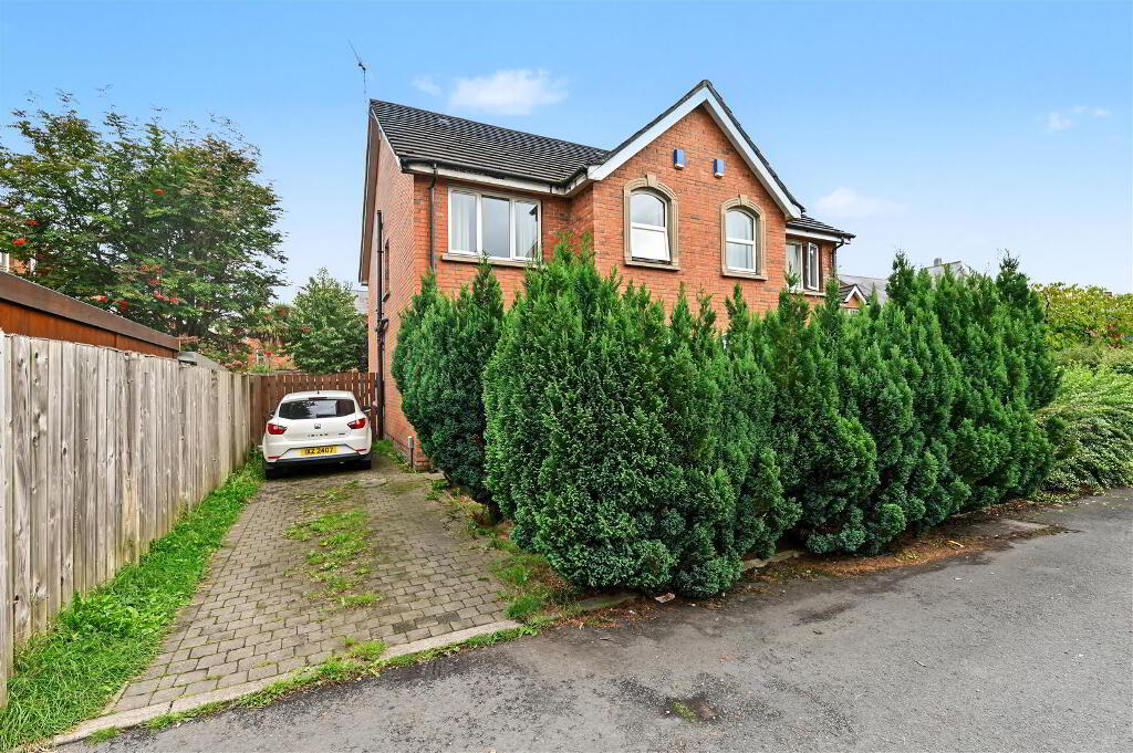 26 Langtry Court, Belfast, BT5 4DN