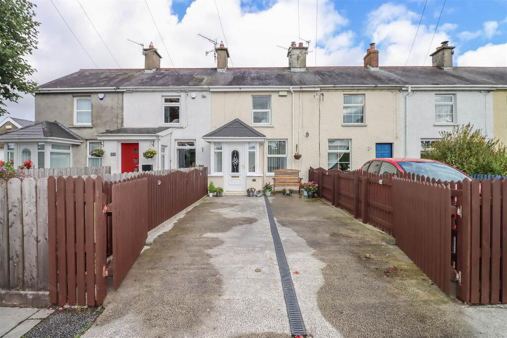 86 Gransha Road, Dundonald, Belfast, BT16 1XQ