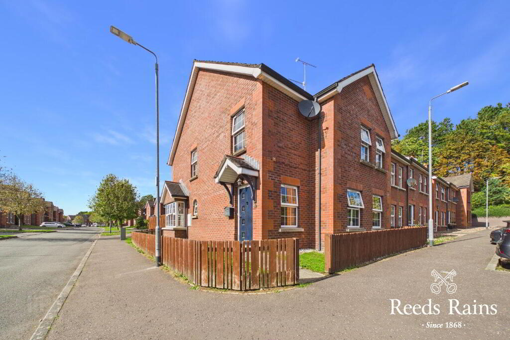 33 Causeway Meadows, Lisburn, BT28 2GD
