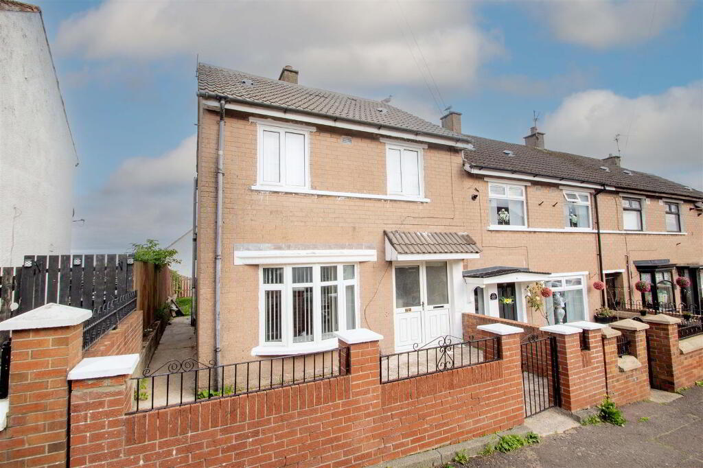 71 Norglen Road, Belfast, BT11 8EA