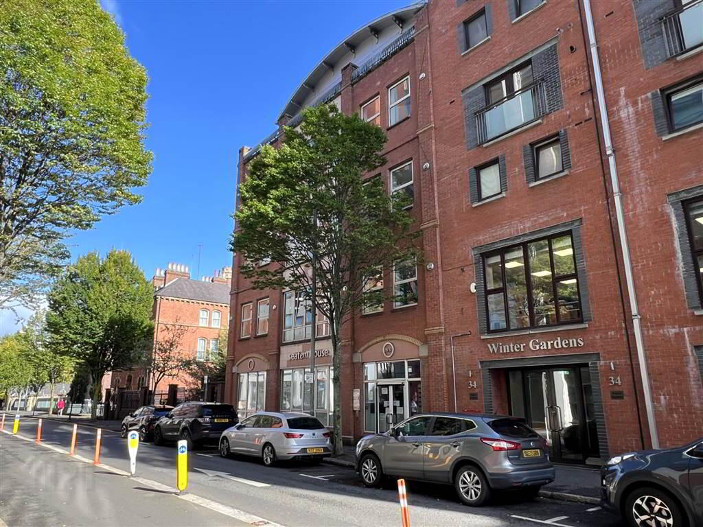 3 Bedroom Flat in BT2 8EP