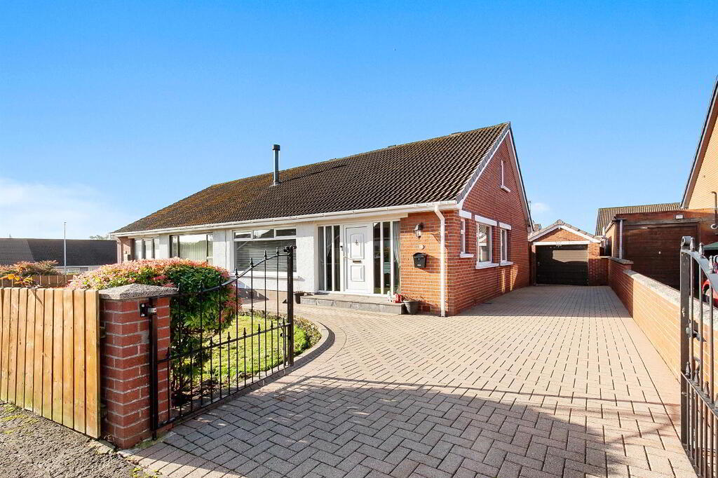 4 Grange Valley Way, Ballyclare, BT39 9AZ