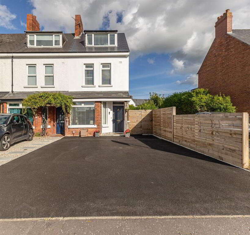 204 Cregagh Road, Belfast, BT6 9EU