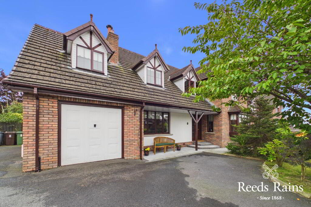 8 Highfields Avenue, Lisburn, BT28 3GE