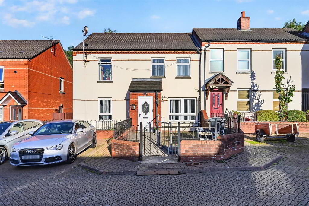 6 Roosevelt Rise, Donegall Road, Belfast, BT12 5RN