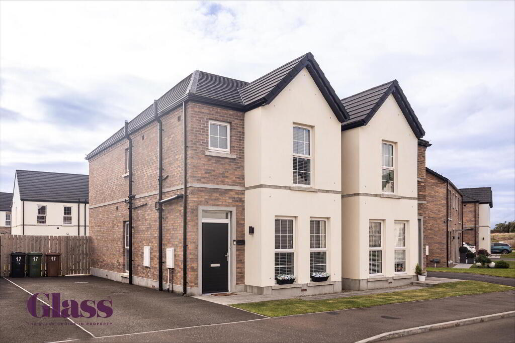 17 South Lake Park, Craigavon, BT64 1BE