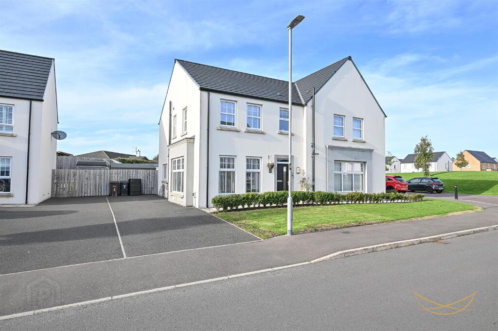 7 Ashbourne Manor, Carrickfergus, BT38 8PB