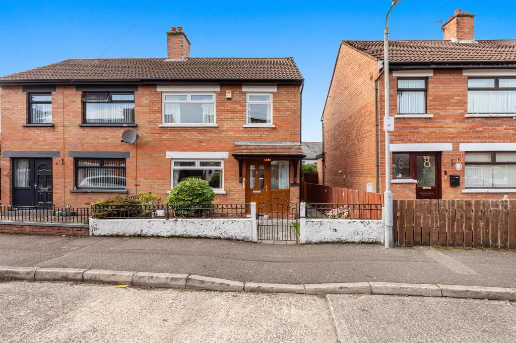 4 Harland Park, Belfast, BT4 1HZ