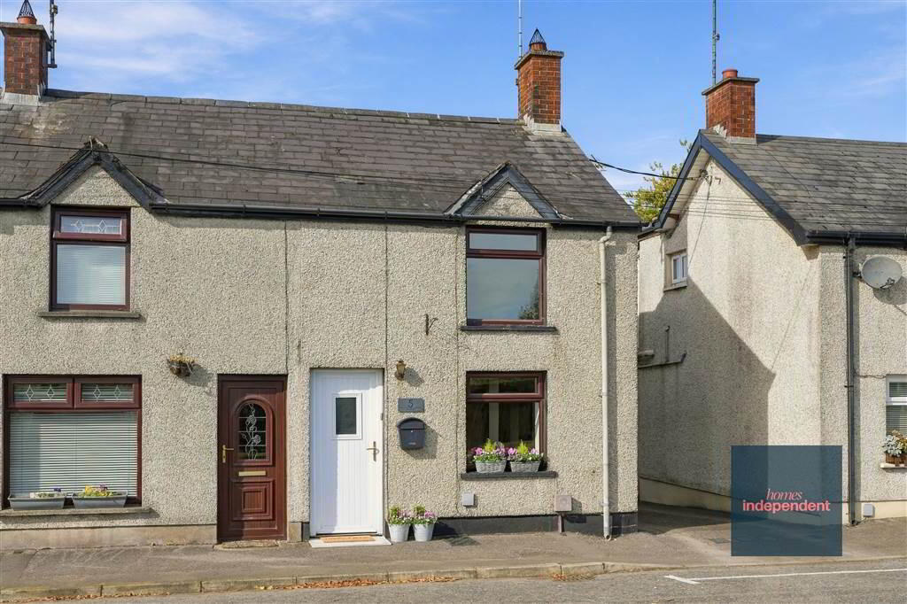 5 Mill Row, Broughshane, Ballymena, BT42 4JB