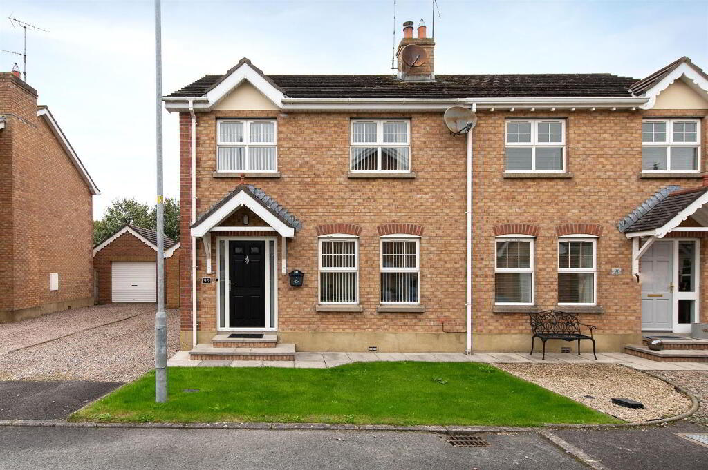 95 Woodvale, Dromara, BT25 2JB