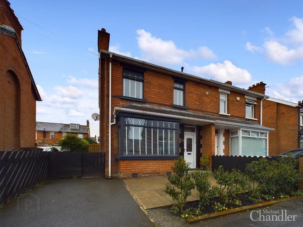 39 Loopland Park, Cregagh, Belfast, BT6 9DY