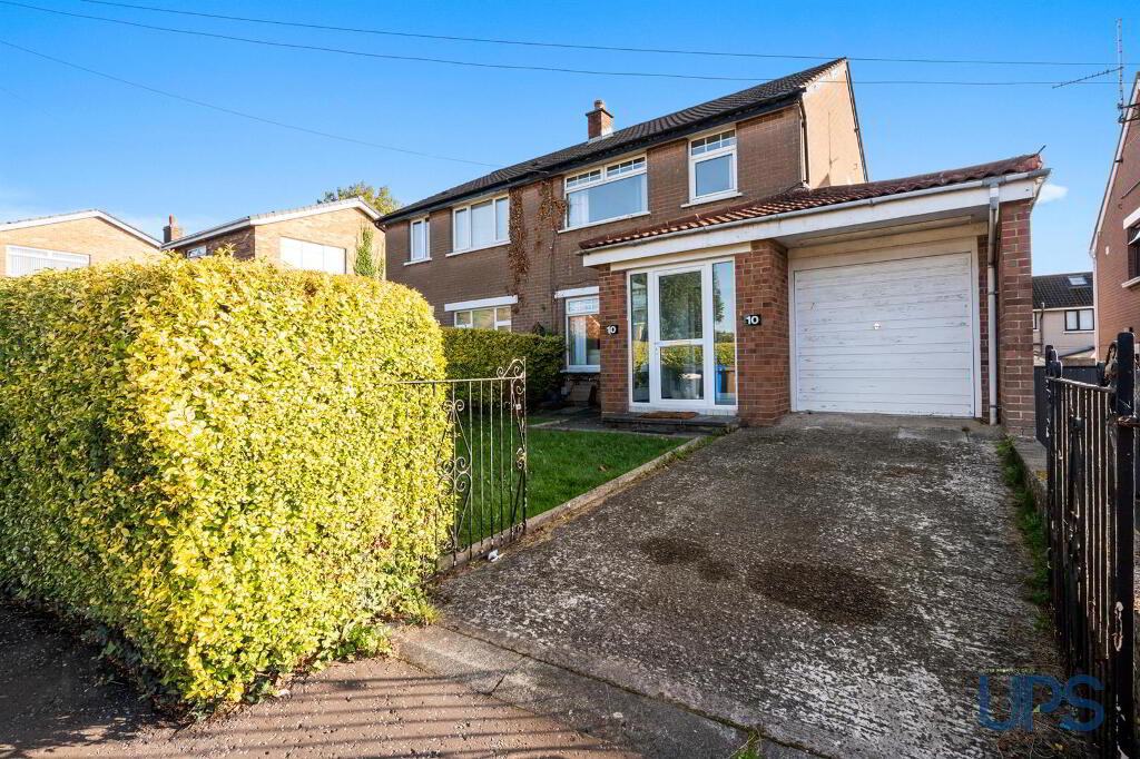 10 Coolnasilla Drive, Glen Road, Belfast, BT11 8JX
