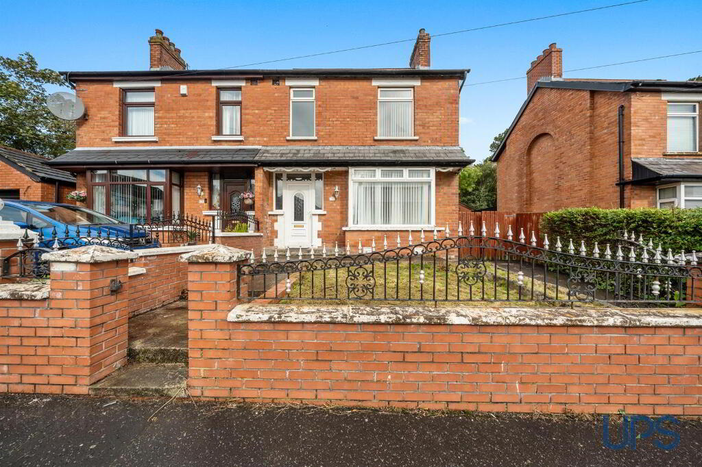 25 Norfolk Gardens, Glen Road, Belfast, BT11 8DD
