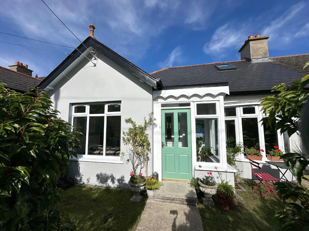 8 Donard Place, Newcastle, BT33 0AJ