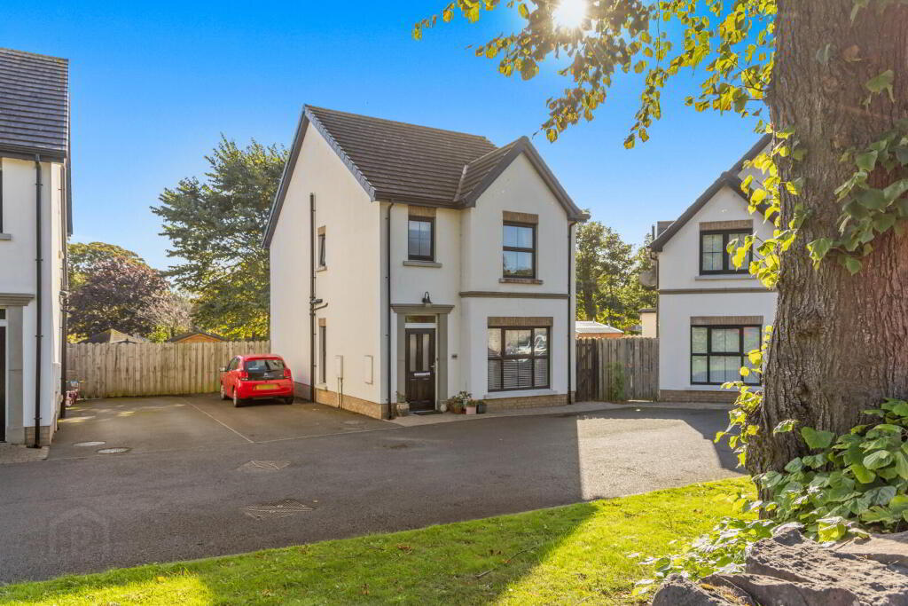84 Railway Street, Railway Manor, Comber, Newtownards, BT23 5HQ