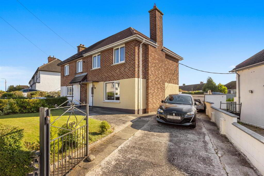 61 De Wind Drive, Comber, Newtownards, BT23 5BN