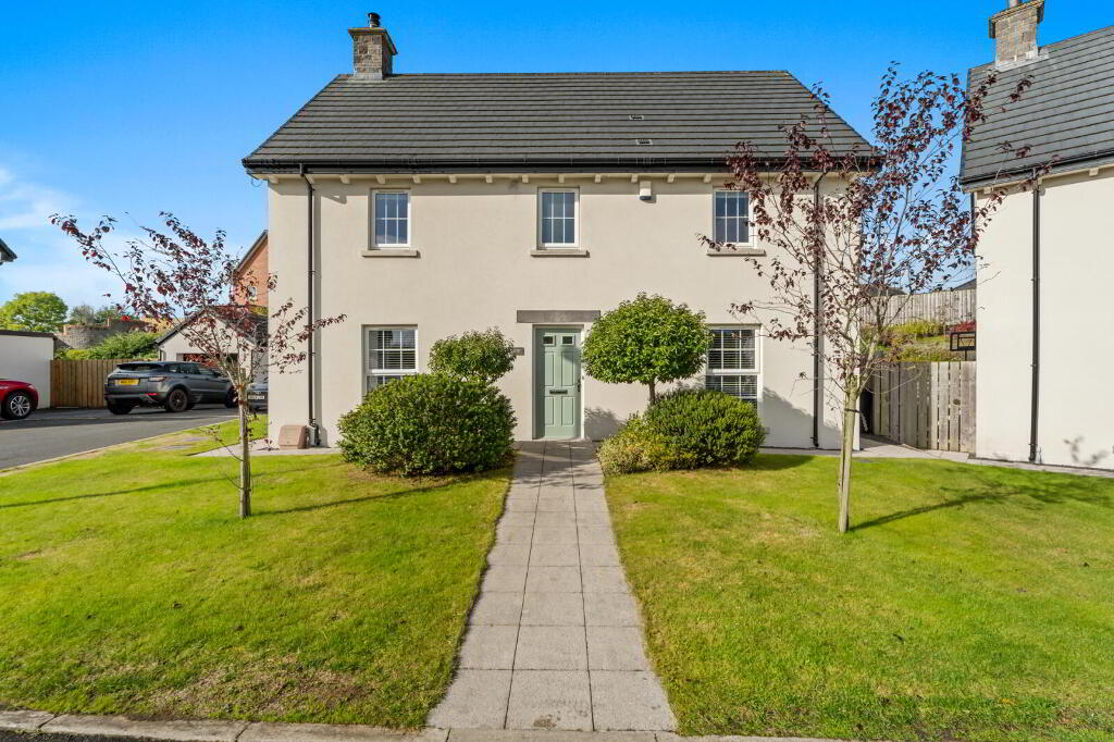 14 Millmount Village Court, Dundonald, Belfast, BT16 1AX