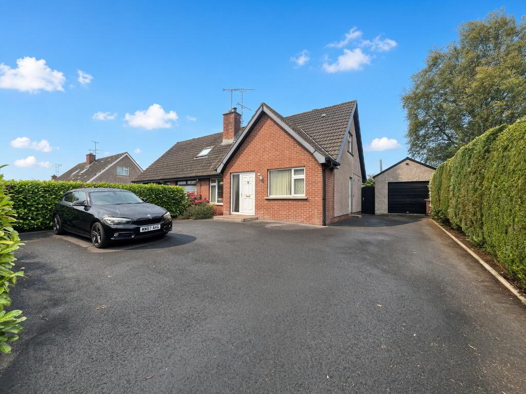 9 Hillcrest Drive, Irvinestown, BT94 1FQ