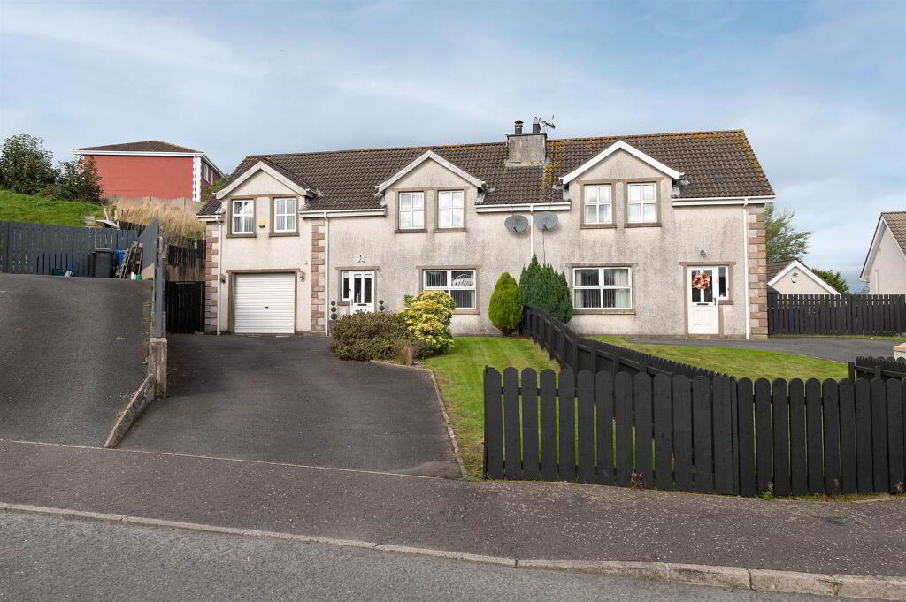 27 Vianstown Heights, Downpatrick, BT30 6TF