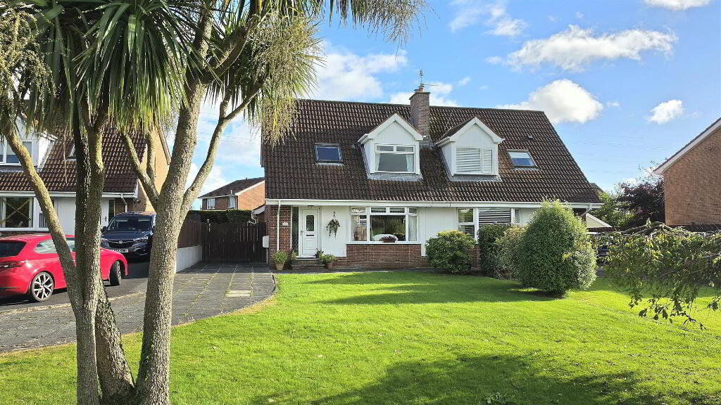 7 Hillview Green, Carrickfergus, BT38 8YX