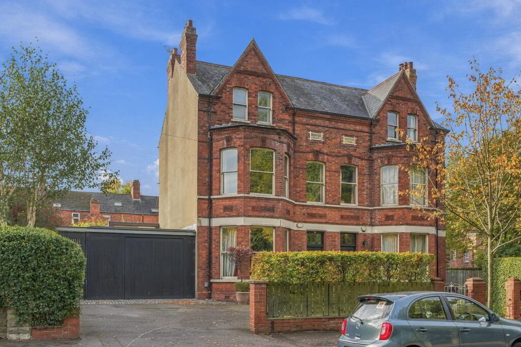 Southpark Villa, 29 Park Road, Belfast, BT7 2FX