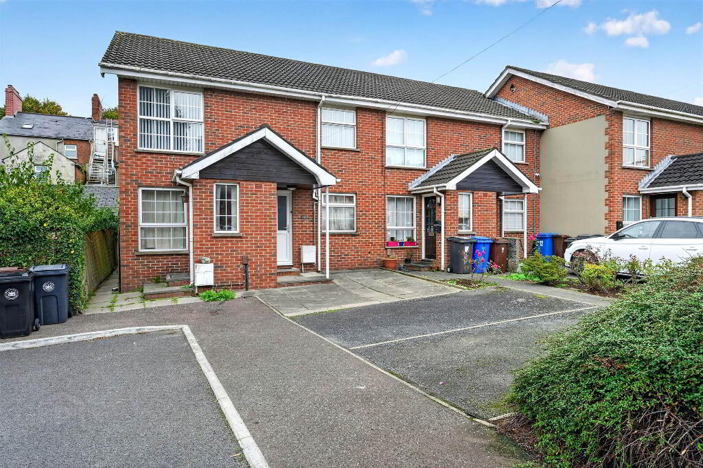 2 Bedroom Flat in BT4 3FA