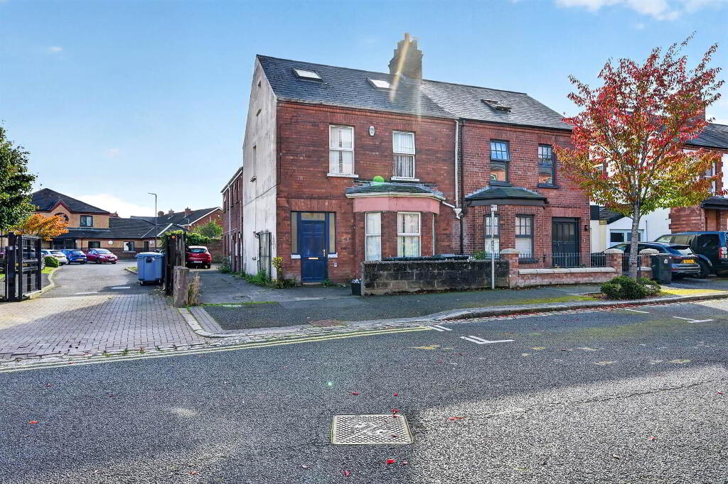 1 Bedroom Flat in BT7 1LR